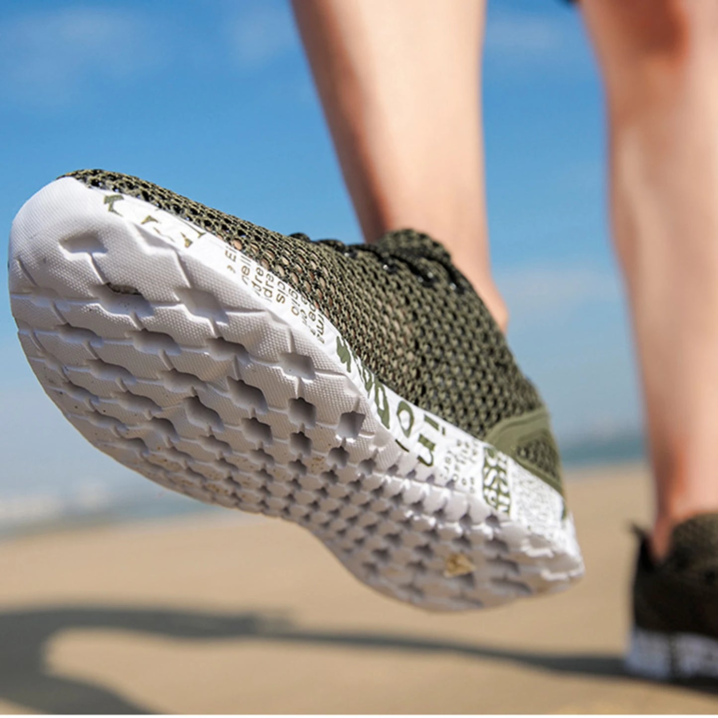 Men'S Breathable Mesh Running Shoes Summer Sport Sneakers Casual Walking Wading Shoes for Outdoor Sport Cycling Shoes